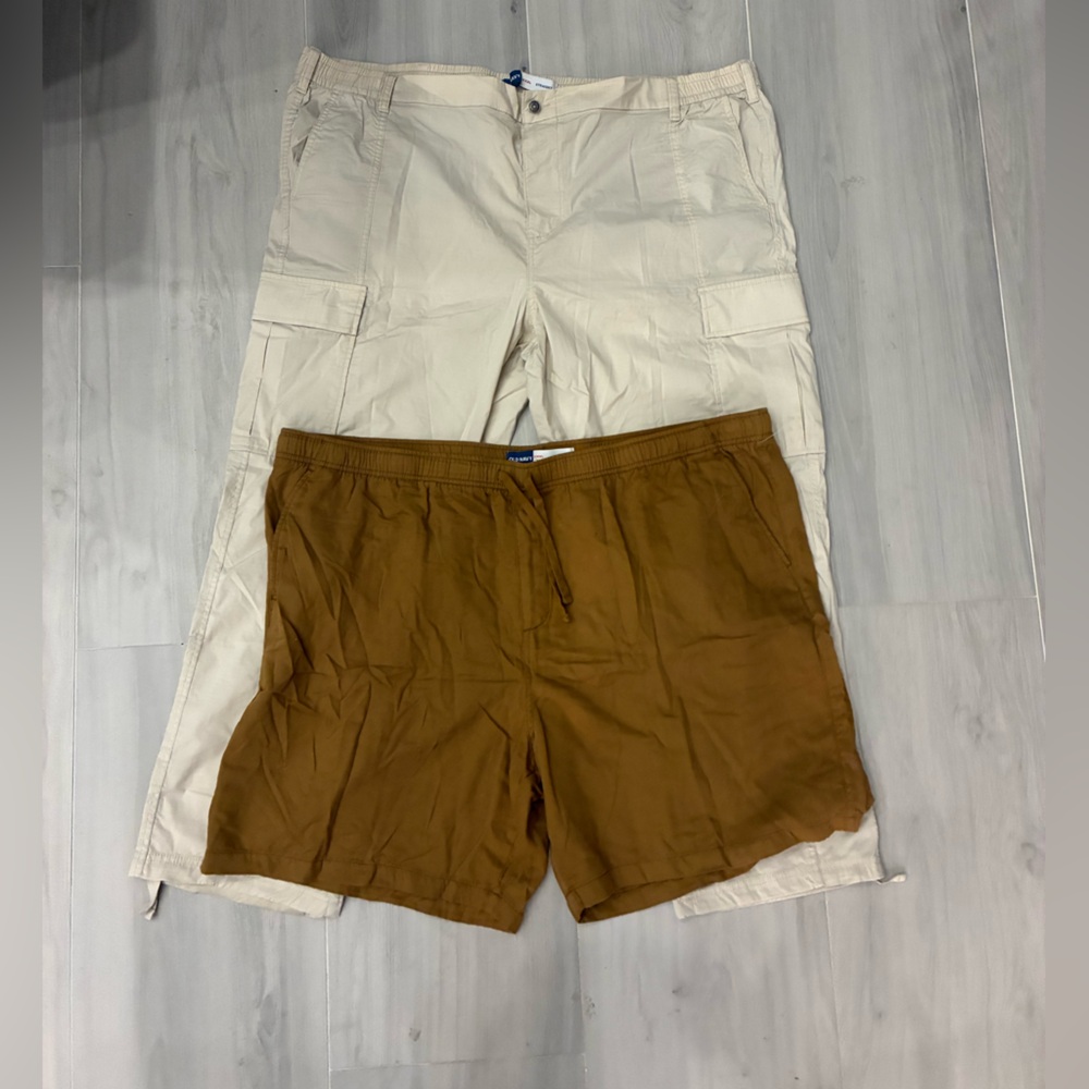 lot of 2 Old Navy active bottoms